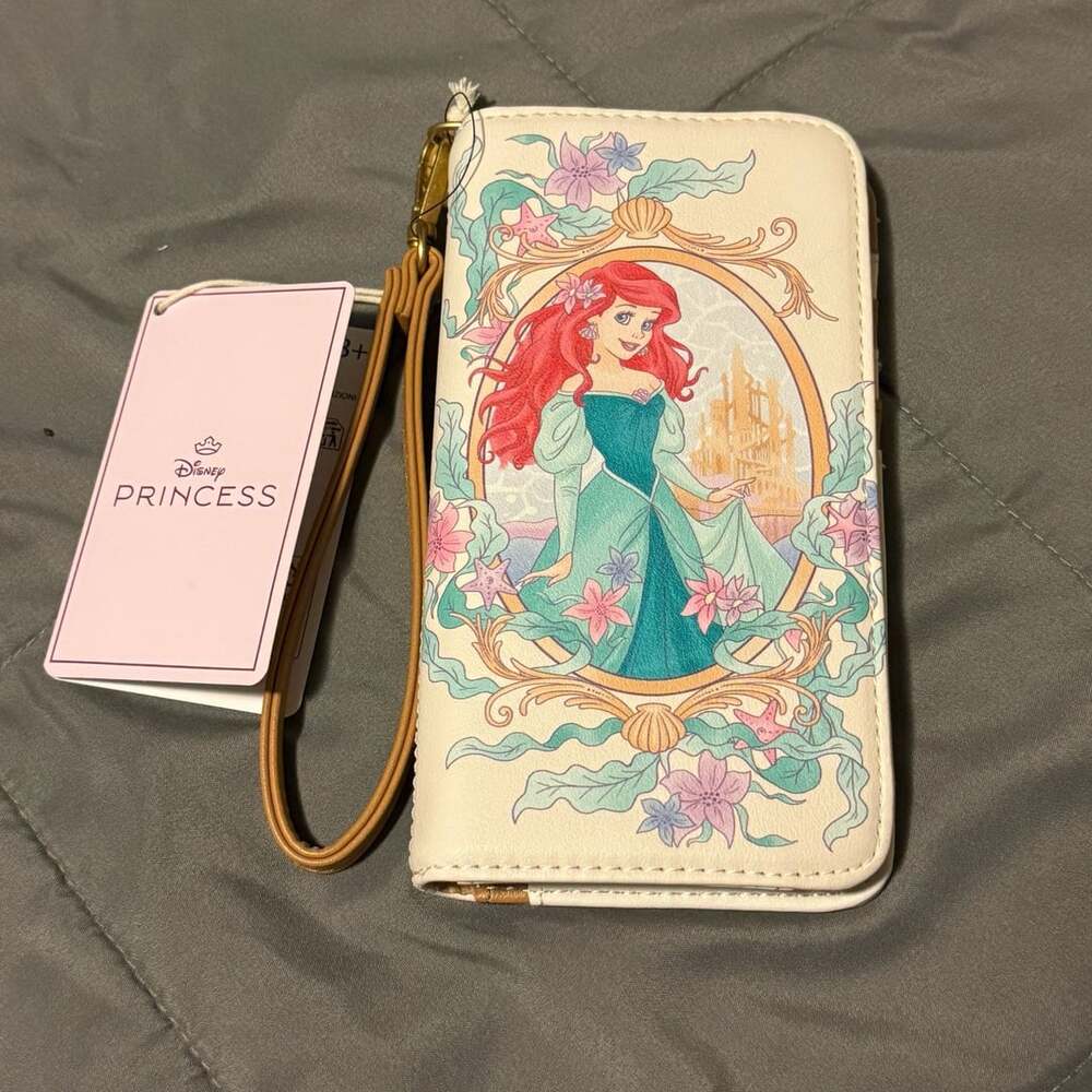 Loungefly Disney Princess Ariel Cameo Twillt Wristlet Wallet New With Tags